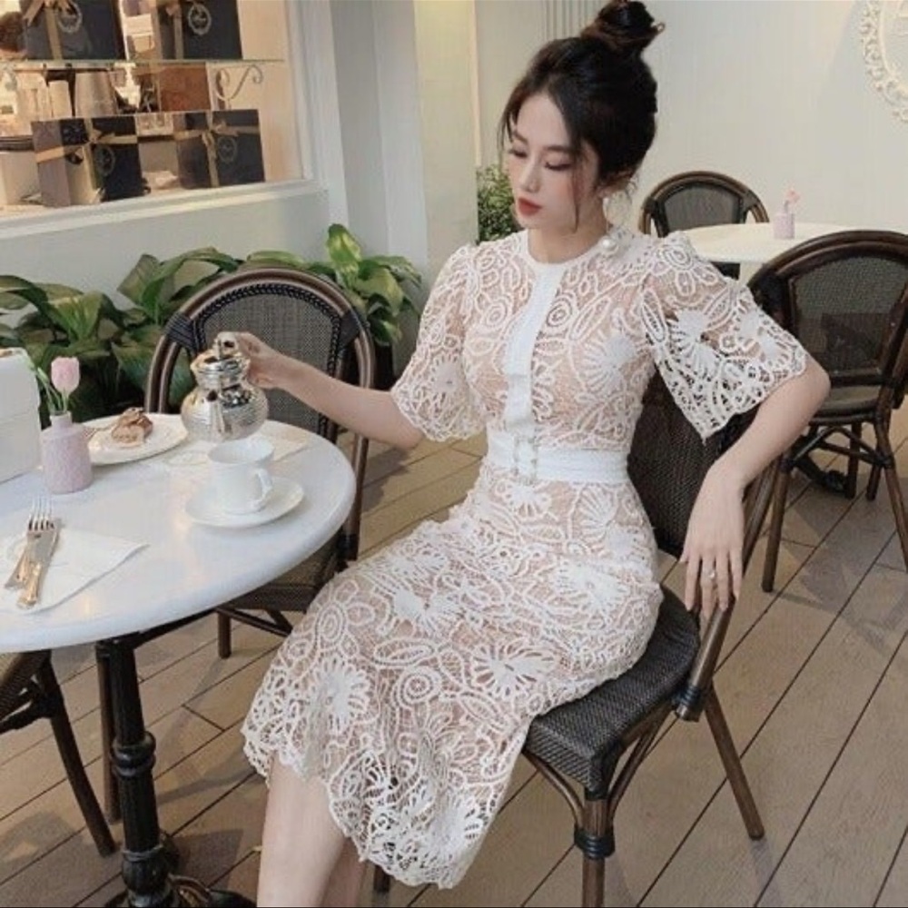 Elegant White Lace Dress